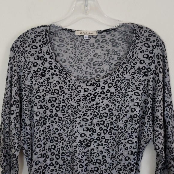 Robin's Nest Gray & Black Animal Print Maternity Top (Appears S/M Read Below) L - Picture 2 of 12